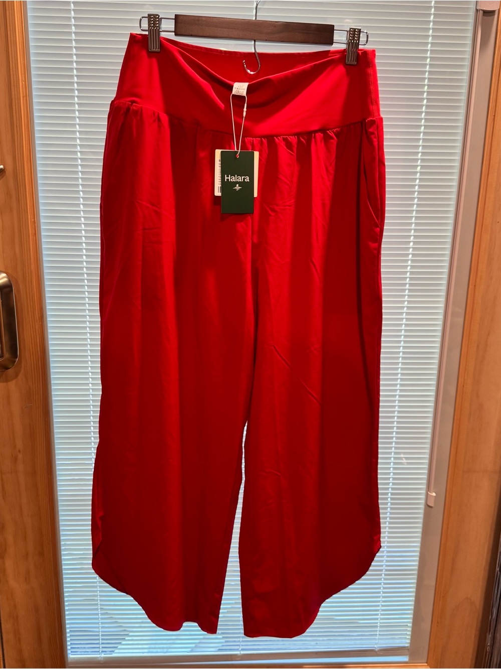 HALARA Breezeful™ High Waisted Tummy Control Split Hem Quick Dry Resort Pants